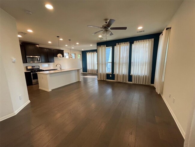 Foto del edificio - 142 Simon