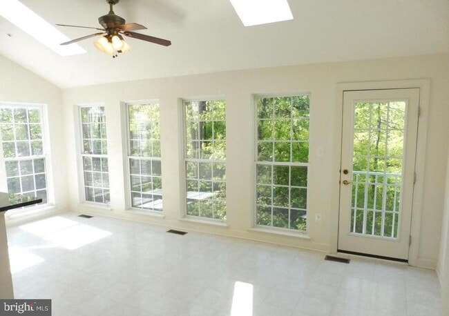 Foto del edificio - 4807 River Creek Terrace