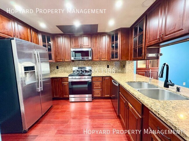 Foto del edificio - 4129 Stanley Blvd