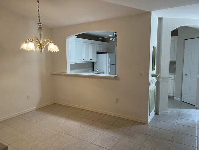 Building Photo - 2/2 Maintenance Free Villa-Charming 55 plu...