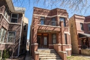Exterior - 3541 N Claremont Ave
