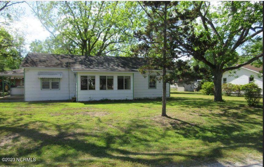 114 Fire Tower Rd, Richlands, NC 28574 Room for Rent in Richlands, NC