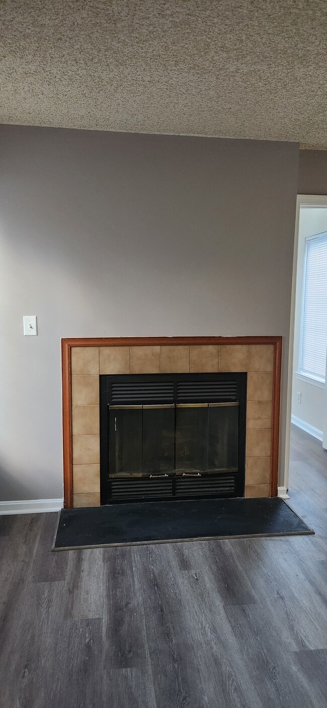 Foto del edificio - 6010D Curtier Dr