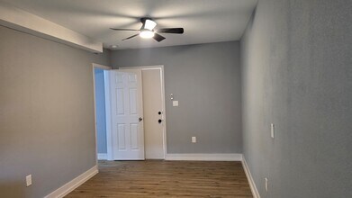 Building Photo - 1012 Ann