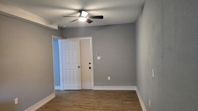 Building Photo - 1012 Ann