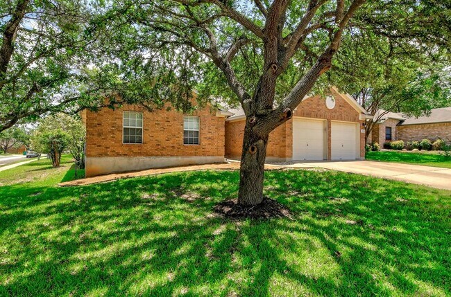 Foto del edificio - 1806 Oakmont Ln