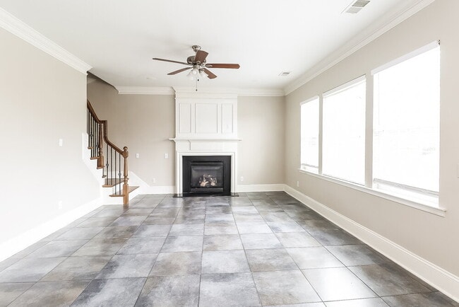 Foto del edificio - 11007 Holm Oak Pl