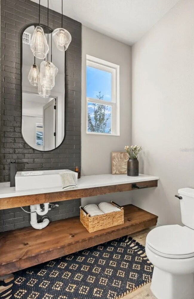 Foto del edificio - 726 Ellwood Ave