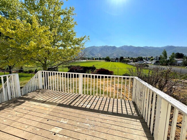 Foto del edificio - Great 4 Bed/3 Bath home in Layton