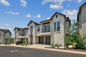 Building Photo - 12001 Vista Parke Dr