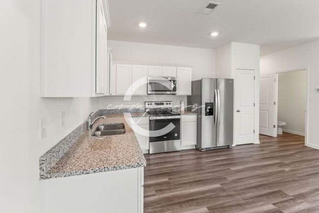 Building Photo - 303 Aldgate Wy