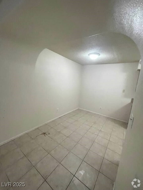 Building Photo - 1608 N Torrey Pines Dr