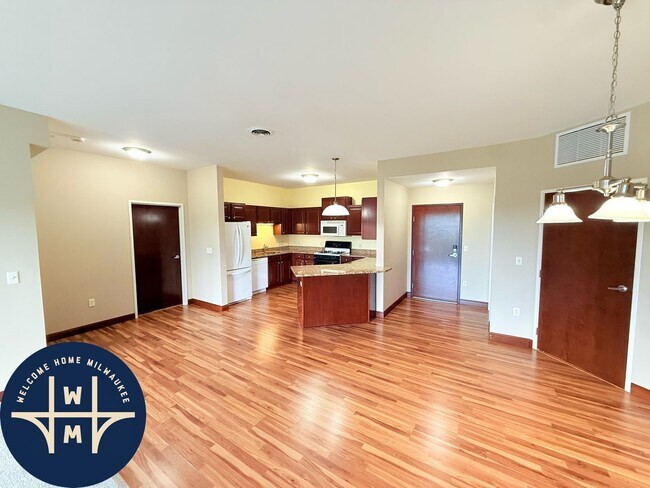 Foto del edificio - 6330 W Greenfield Ave