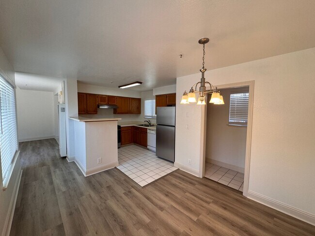 Foto del edificio - Updated 3 Bedroom Home in North Salinas