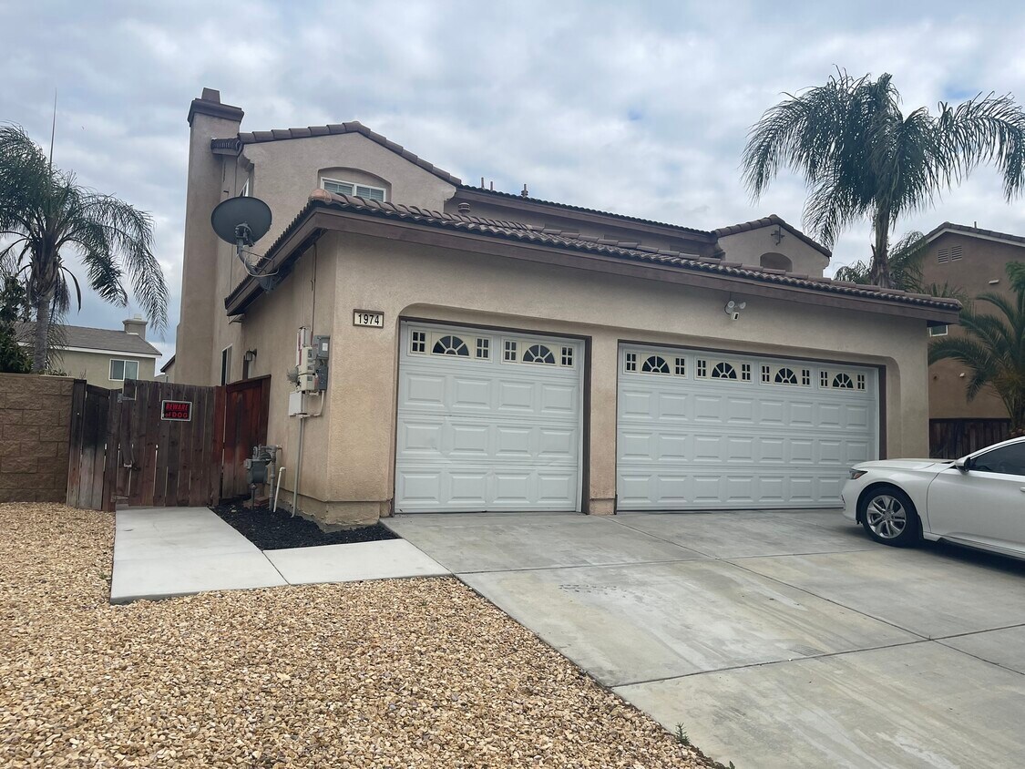 Primary Photo - 1974 Arroyo Viejo Dr