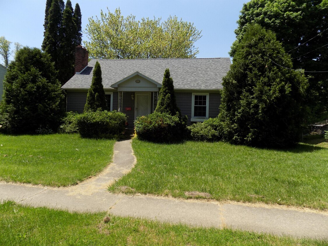 Foto principal - 805 N Monroe St