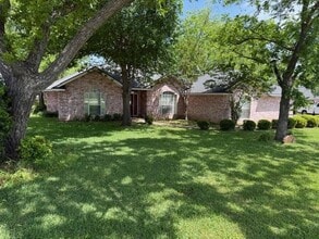 Building Photo - 9009 Pleasant Hill Dr