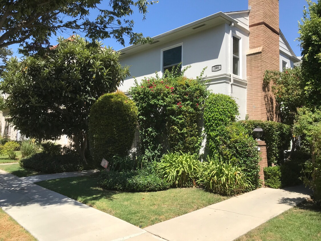 Front of 6-unit Building - 144 S Roxbury Dr