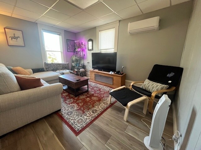 liiving room - 1632 Steuben St