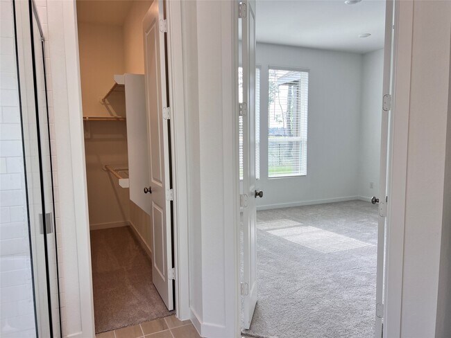 Foto del edificio - 8326 Boundary Waters Dr