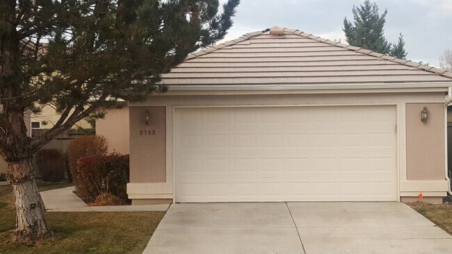 Foto del edificio - 2 bedroom 2 bath home, 2 car garage, in So...