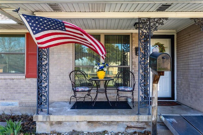 Foto del edificio - 1701 P Ave