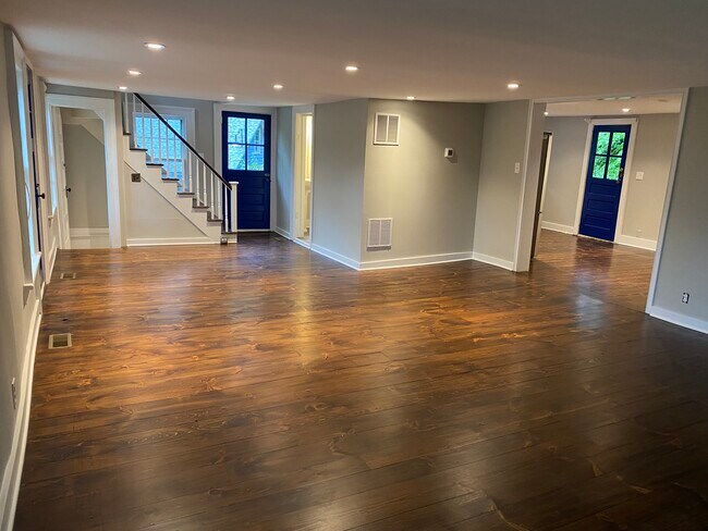 Foto del edificio - 99 Ramapoo Rd