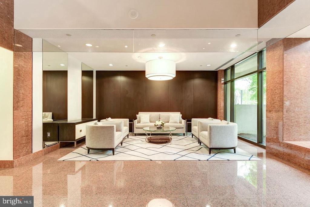 Foto principal - 1530 Key Blvd