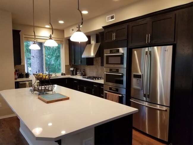 Foto del edificio - 1073 156th Ave NE