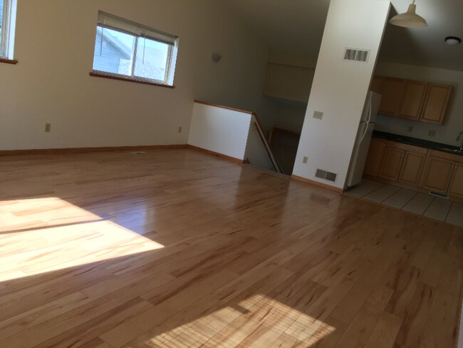 Foto del edificio - 615 Westwynd Ct