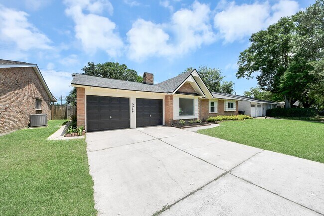 Foto del edificio - 5946 Willowbend Blvd