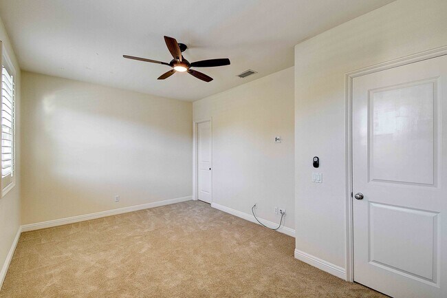 Building Photo - 4132 Prado De Las Cabras