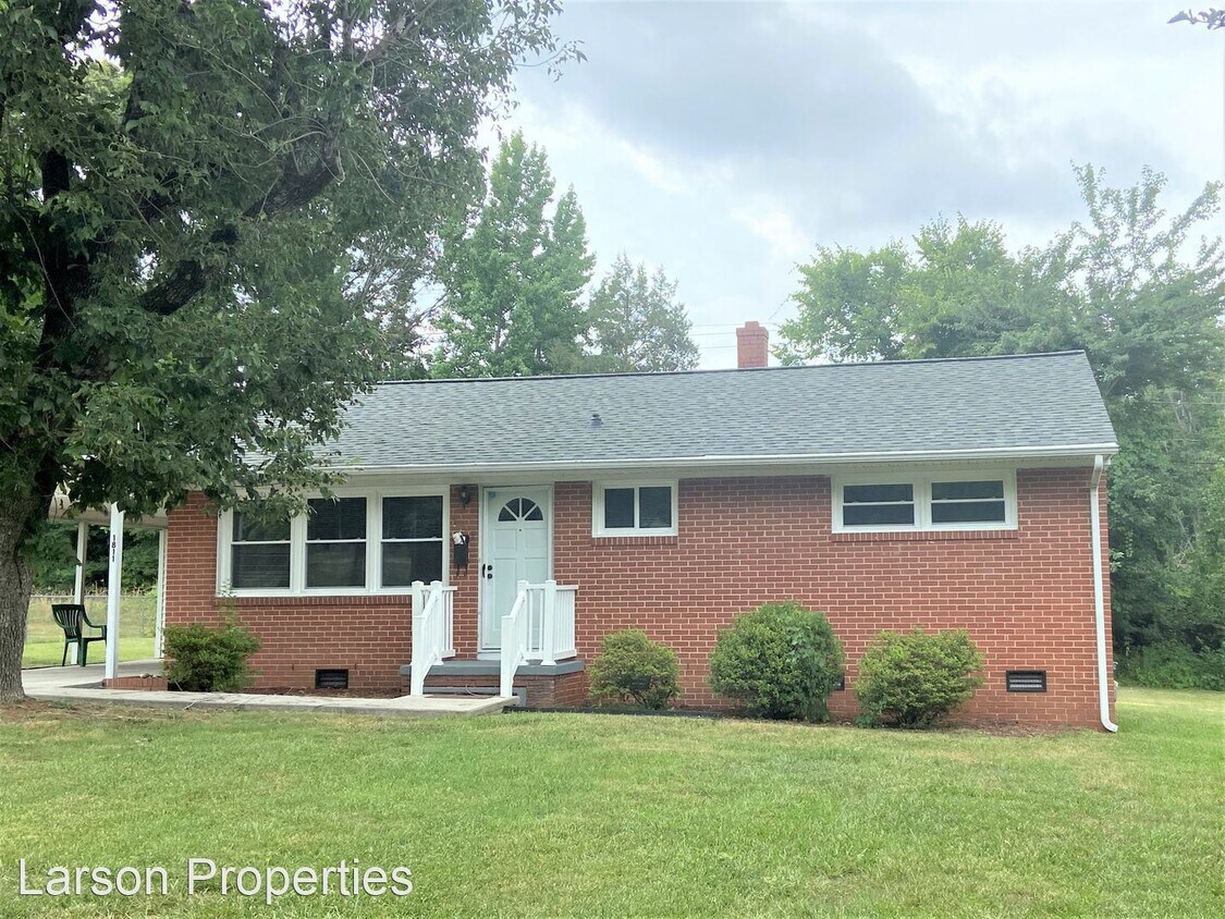 Primary Photo - 3 br, 1 bath House - 1811 Lynnwood Drive