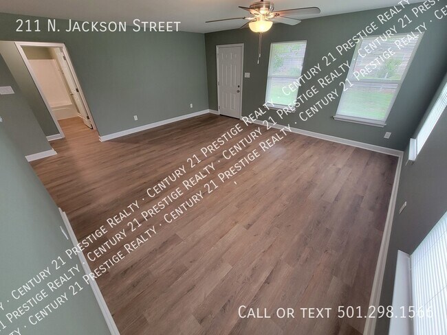Foto del edificio - 211 N Jackson St