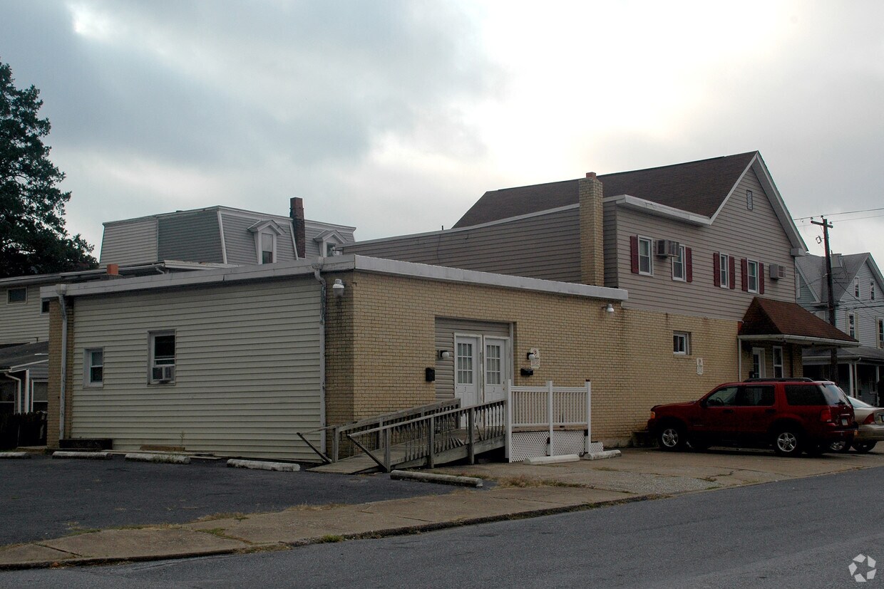 Foto del edificio - 400 2nd St