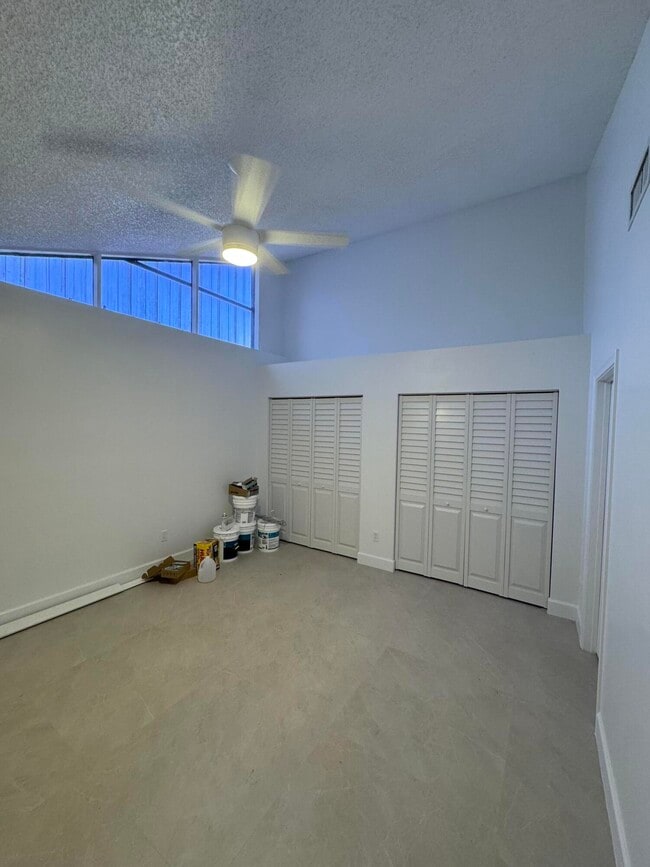Building Photo - 1148 Summit Trail Cir