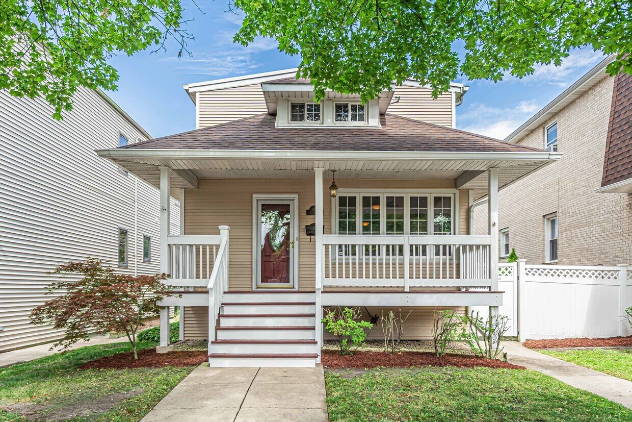 Foto principal - 4423 N Moody Ave