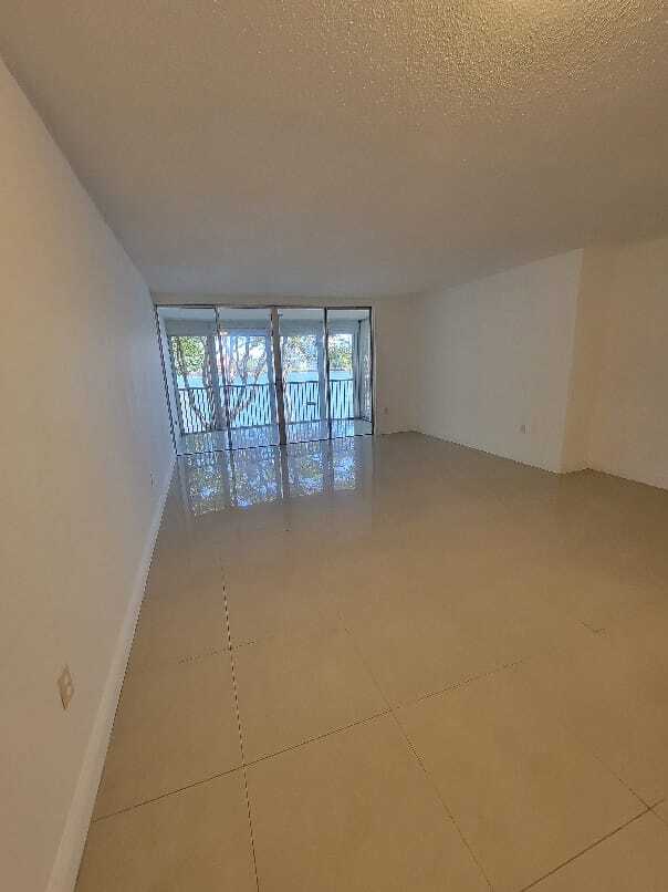 massive living room - 1670 NE 191st St