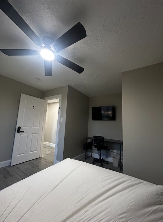 Photo - 8050 Tavenor Ln House