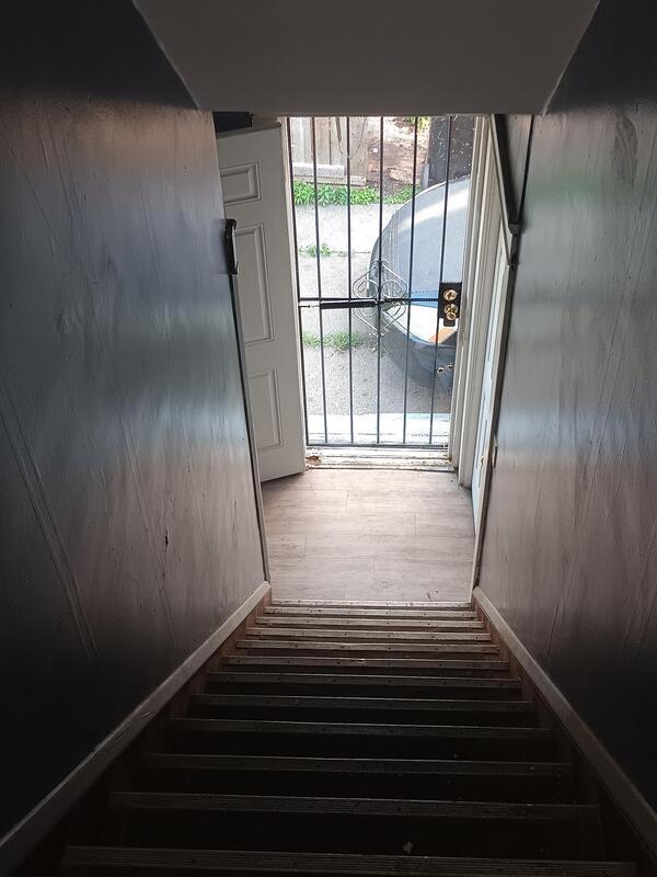 Foto del edificio - 1137 E 66th St