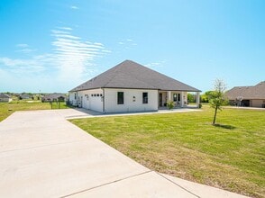 Building Photo - 1515 Malone Dr