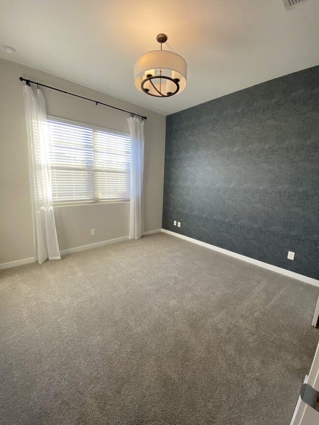 Foto del edificio - 5860 S Delaware St