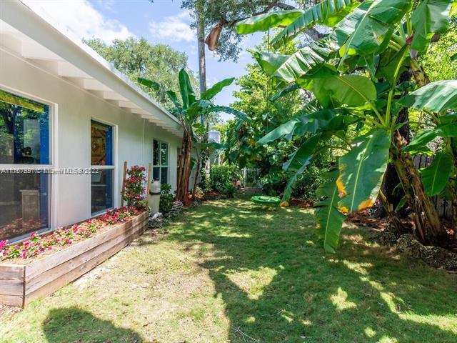 Foto del edificio - 3700 Loquat Ave