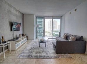 Building Photo - 485 Brickell Ave