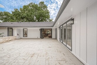 Building Photo - 6254 Locke Ln