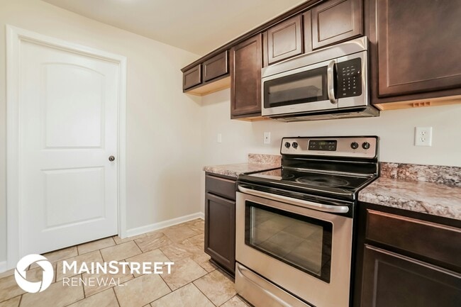 Building Photo - 4290 Carroll Dr