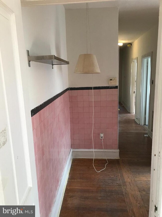 Foto del edificio - 512 S 47th St