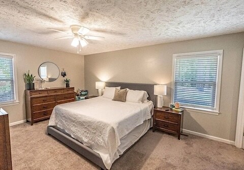 Foto del edificio - 906 N Glenwood Trail