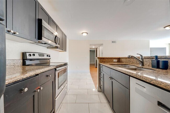 Foto del edificio - 5164 Conroy Rd