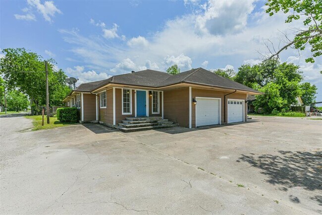 Foto del edificio - 9117 Harvest Acres Dr